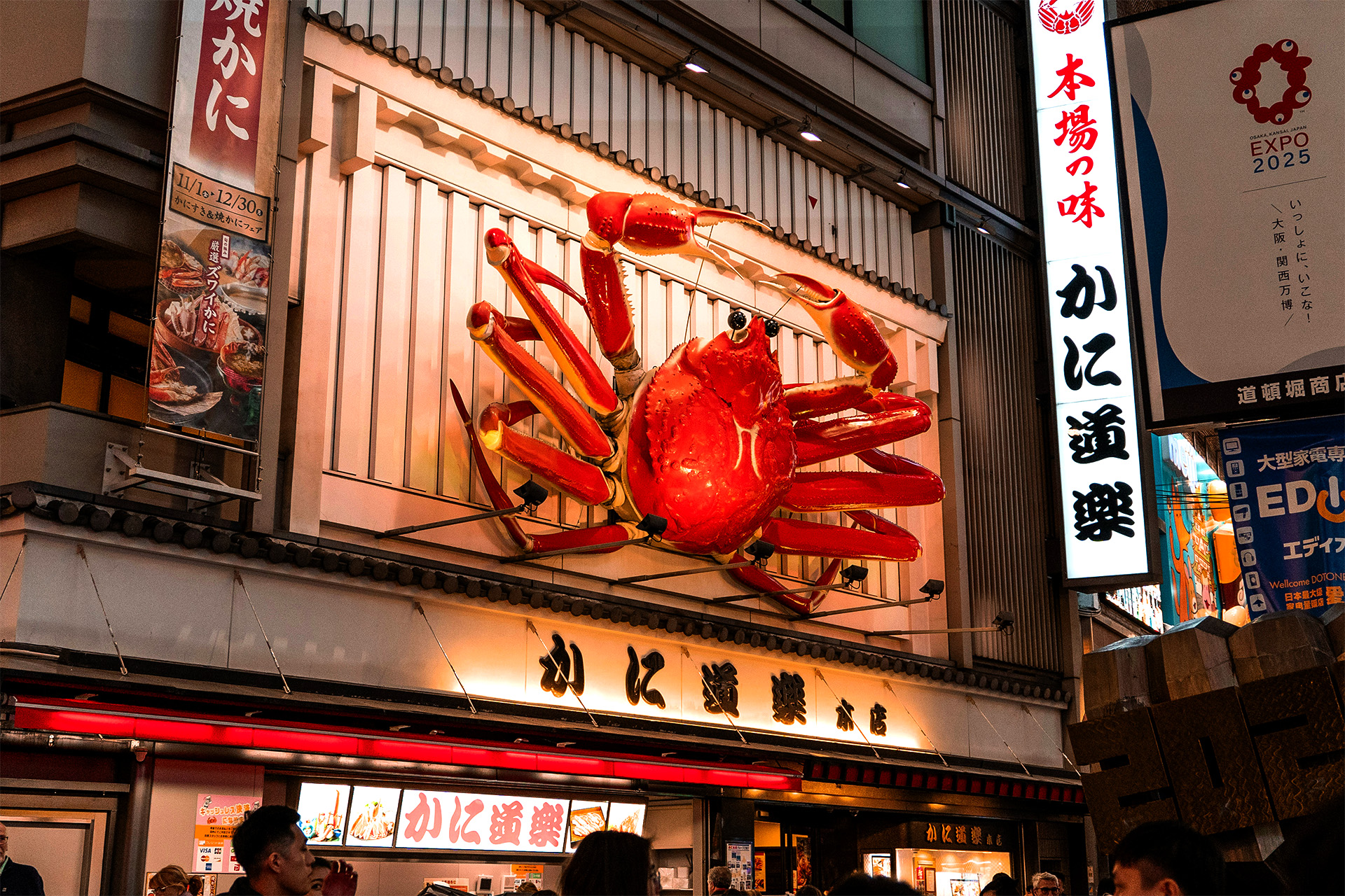 Khám phá các khu phố ẩm thực tại Osaka Nhật Bản